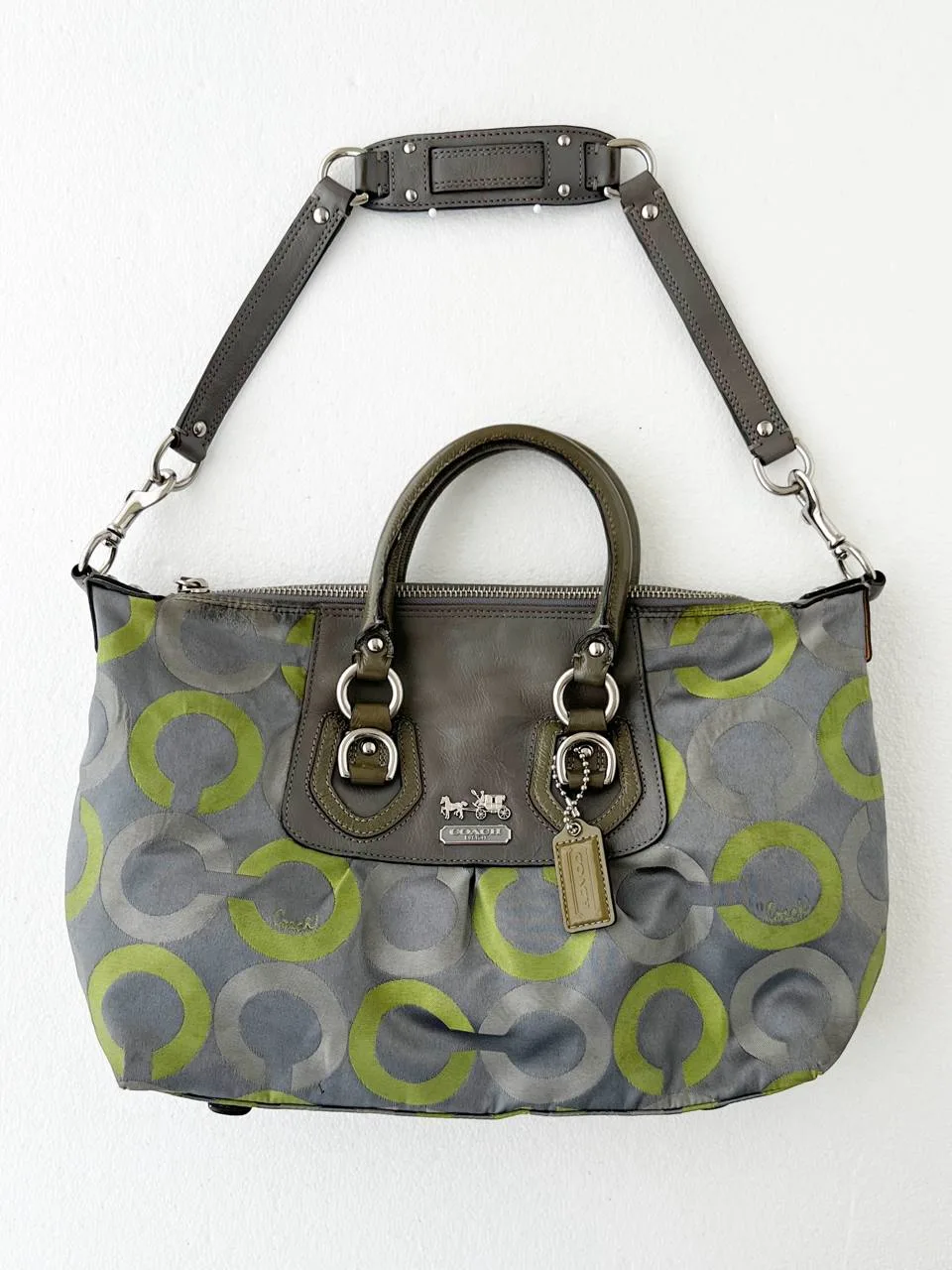 バッグ COACH handbag Madison Op Art Sabrina y2k Coach Madison Sabrina Op Art Satchel
